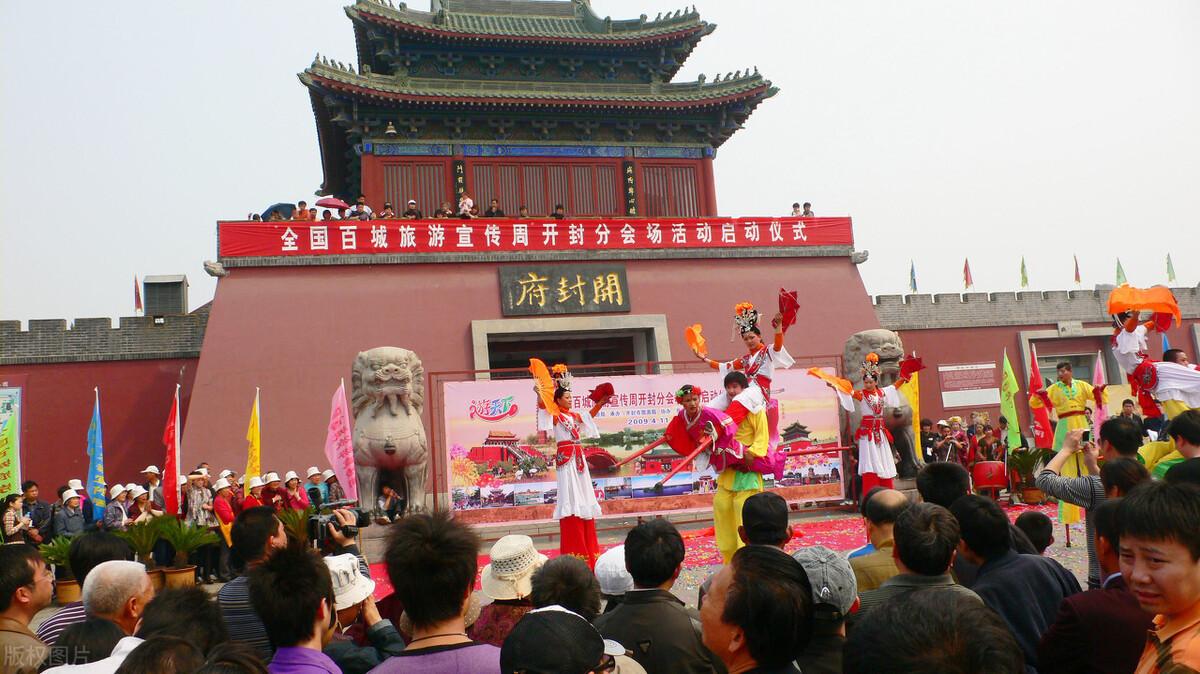 最新四言祭文大全，深情緬懷，致敬逝者